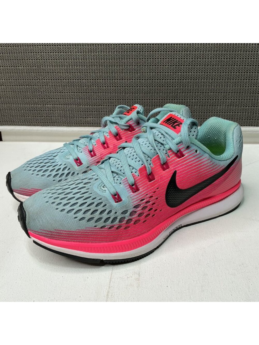 Nike Zoom Pegasus 34 Women's Running Shoes Size 7.5 Blue & Pink Lightweight Mesh